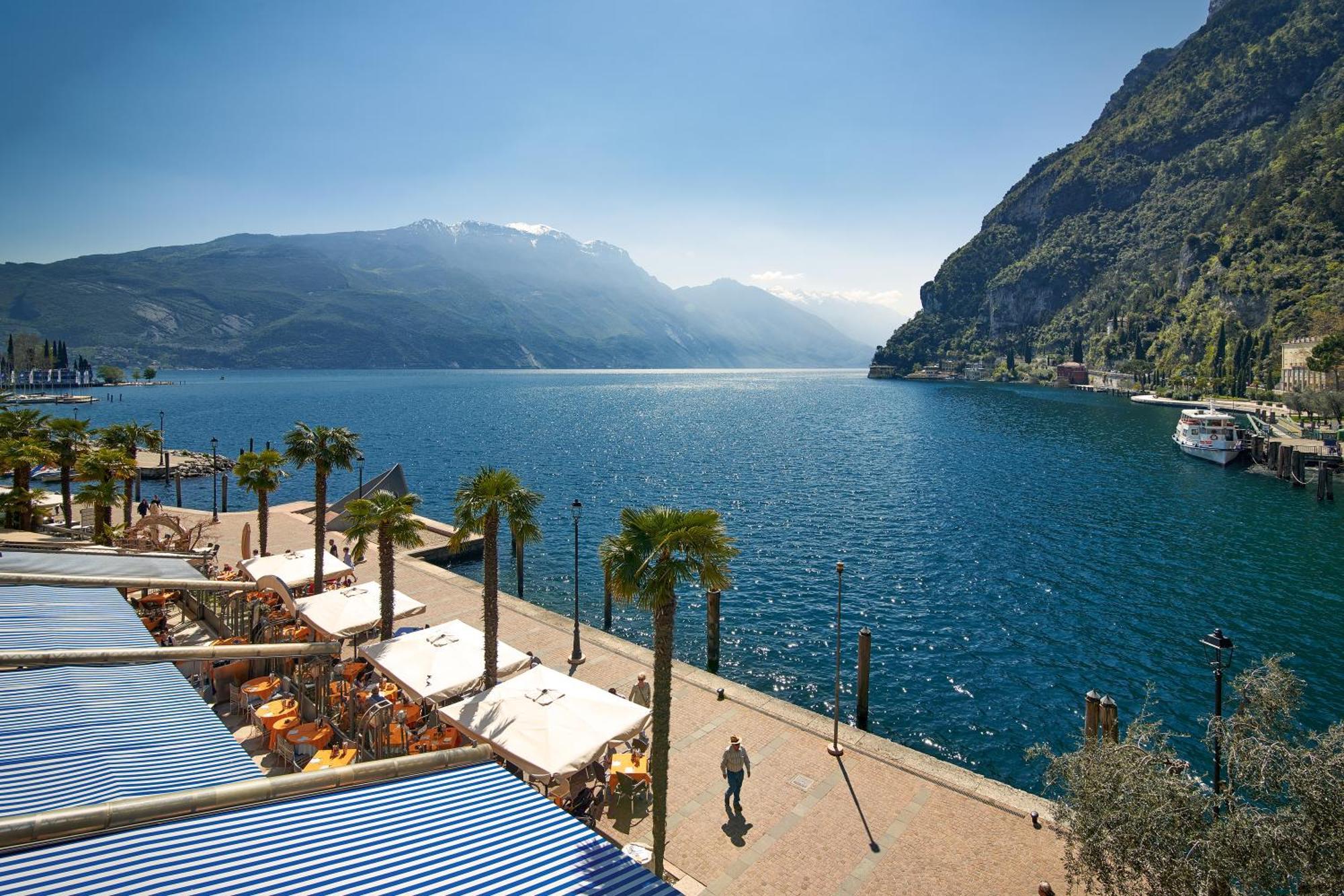 Residenza Rocca Del Lago 2 - Happy Rentals Riva del Garda Buitenkant foto
